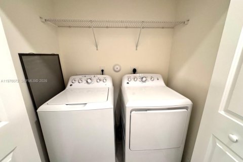 Adosado en venta en Doral, Florida, 3 dormitorios, 149.57 m2 № 2044465 - foto 27