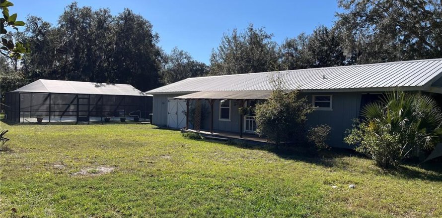 House in Floral City, Florida 3 bedrooms, 117.61 sq.m. № 1554749