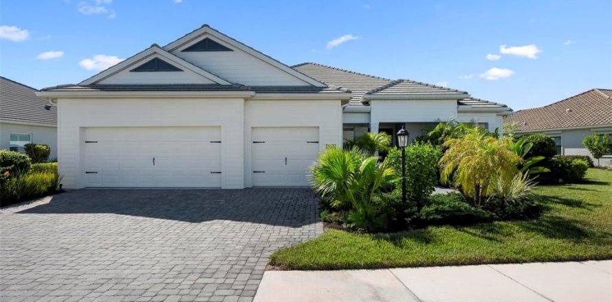 Casa en Englewood, Florida 3 dormitorios, 250.74 m2 № 2433081