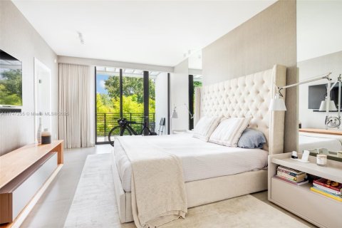 Villa ou maison à louer à Miami, Floride: 4 chambres, 268.49 m2 № 1714279 - photo 20