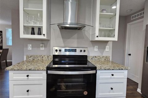 Casa en alquiler en Kissimmee, Florida, 3 dormitorios, 126.72 m2 № 1826986 - foto 9