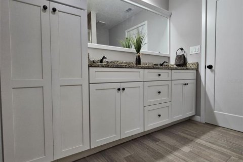 Casa en alquiler en Kissimmee, Florida, 3 dormitorios, 126.72 m2 № 1826986 - foto 17