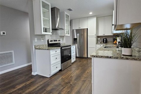 Casa en alquiler en Kissimmee, Florida, 3 dormitorios, 126.72 m2 № 1826986 - foto 11