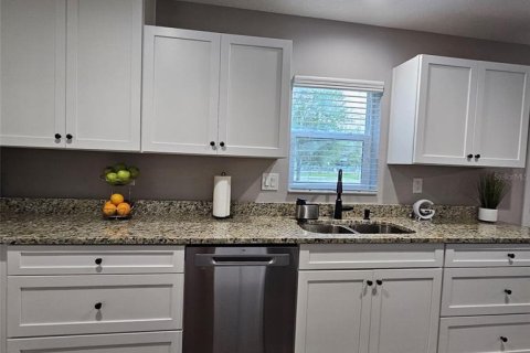 Casa en alquiler en Kissimmee, Florida, 3 dormitorios, 126.72 m2 № 1826986 - foto 10