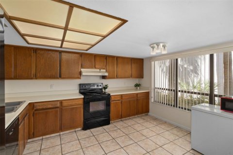 Copropriété à vendre à Tampa, Floride: 2 chambres, 110.65 m2 № 2102234 - photo 14