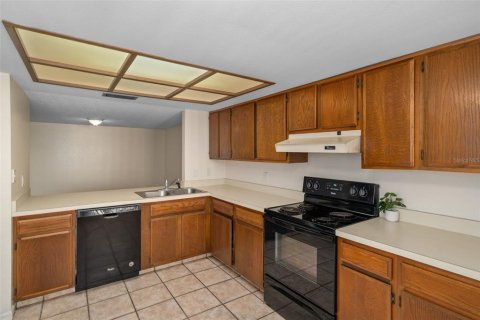 Copropriété à vendre à Tampa, Floride: 2 chambres, 110.65 m2 № 2102234 - photo 16