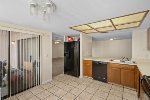 Copropriété à vendre à Tampa, Floride: 2 chambres, 110.65 m2 № 2102234 - photo 15