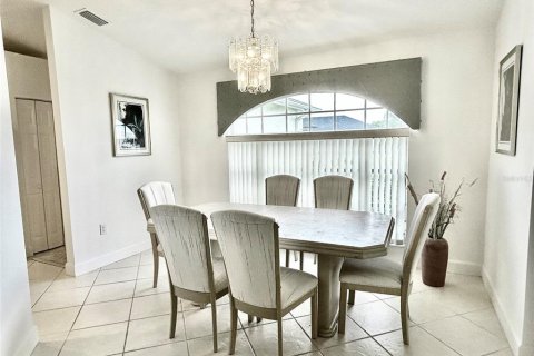 Villa ou maison à vendre à Rotonda, Floride: 3 chambres, 161.37 m2 № 2398972 - photo 5