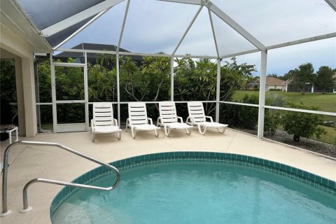 Villa ou maison à vendre à Rotonda, Floride: 3 chambres, 161.37 m2 № 2398972 - photo 17