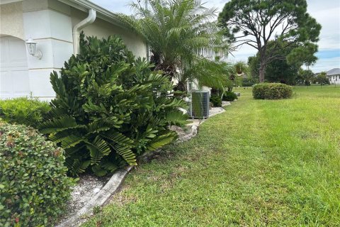 Villa ou maison à vendre à Rotonda, Floride: 3 chambres, 161.37 m2 № 2398972 - photo 18