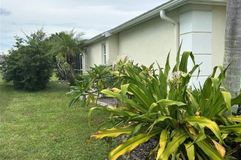 Villa ou maison à vendre à Rotonda, Floride: 3 chambres, 161.37 m2 № 2398972 - photo 19