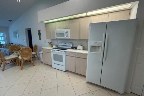 Villa ou maison à vendre à Rotonda, Floride: 3 chambres, 161.37 m2 № 2398972 - photo 8