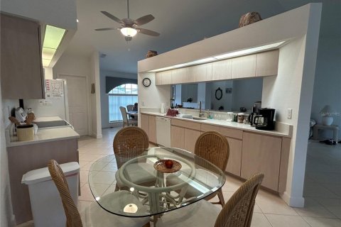 Villa ou maison à vendre à Rotonda, Floride: 3 chambres, 161.37 m2 № 2398972 - photo 7