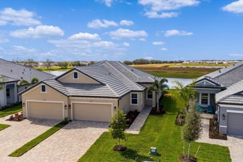 Casa en alquiler en Bradenton, Florida, 2 dormitorios, 134.89 m2 № 1734076 - foto 1