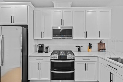 Casa en alquiler en Bradenton, Florida, 2 dormitorios, 134.89 m2 № 1734076 - foto 5