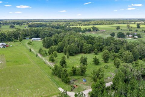 Купить виллу или дом в Трентон, Флорида 7 комнат, 179.12м2, № 2232095 - фото 8