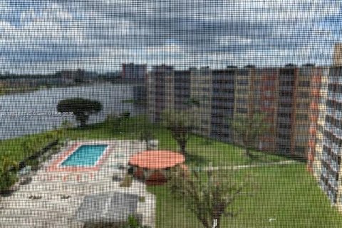 Copropriété à louer à Miami, Floride: 1 chambre, 96.25 m2 № 1814084 - photo 1