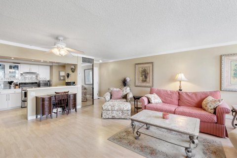 Купить кондоминиум в Норт-Майами, Флорида 2 спальни, 110.37м2, № 2063203 - фото 8