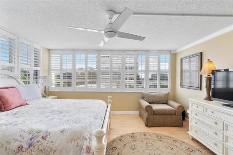 Купить кондоминиум в Норт-Майами, Флорида 2 спальни, 110.37м2, № 2063203 - фото 17