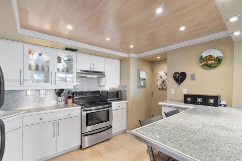 Купить кондоминиум в Норт-Майами, Флорида 2 спальни, 110.37м2, № 2063203 - фото 10