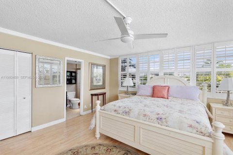 Купить кондоминиум в Норт-Майами, Флорида 2 спальни, 110.37м2, № 2063203 - фото 18