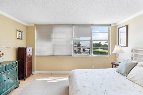 Купить кондоминиум в Норт-Майами, Флорида 2 спальни, 110.37м2, № 2063203 - фото 27