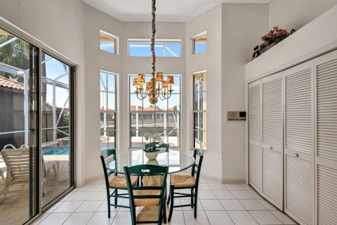 House in West Palm Beach, Florida 3 bedrooms, 187.66 sq.m. № 2190679 - photo 29