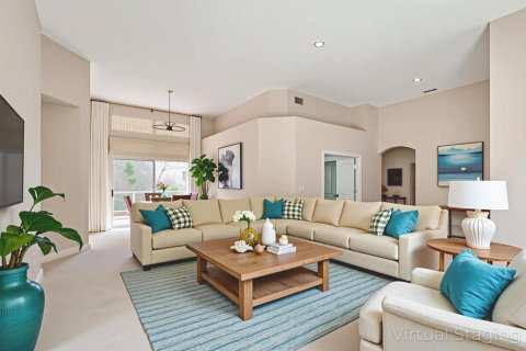 House in West Palm Beach, Florida 3 bedrooms, 187.66 sq.m. № 2190679 - photo 14