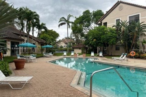 Copropriété à vendre à Pompano Beach, Floride: 3 chambres, 107.77 m2 № 2012605 - photo 26