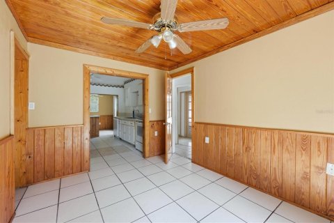 Commercial property in North Port, Florida 6 bedrooms, 259.94 sq.m. № 2215953 - photo 25