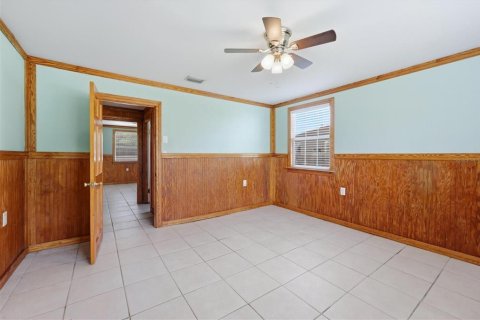 Commercial property in North Port, Florida 6 bedrooms, 259.94 sq.m. № 2215953 - photo 28