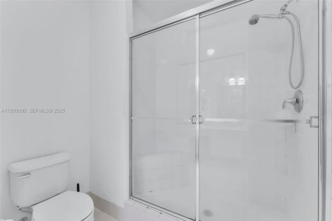 Condominio en venta en Pompano Beach, Florida, 2 dormitorios, 106.47 m2 № 2034383 - foto 13