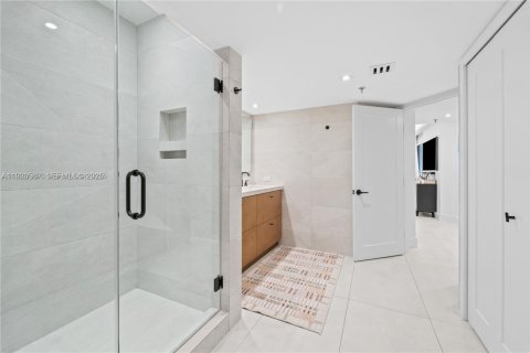 Купить кондоминиум в Майами, Флорида 2 спальни, 144.46м2, № 1982436 - фото 15