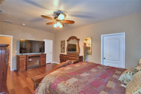 House in Plant City, Florida 4 bedrooms, 270.25 sq.m. № 1765406 - photo 29