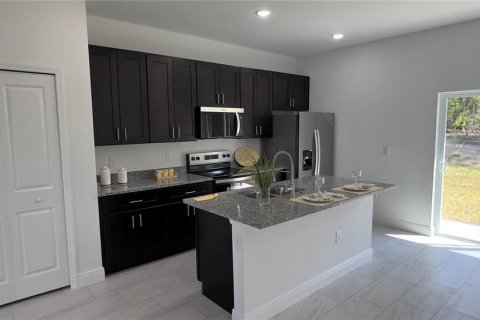 Casa en alquiler en Citrus Springs, Florida, 4 dormitorios, 146.79 m2 № 1910227 - foto 7