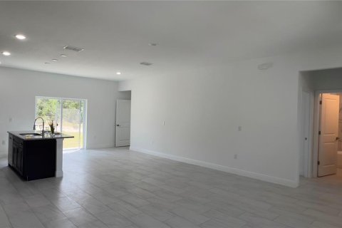 Casa en alquiler en Citrus Springs, Florida, 4 dormitorios, 146.79 m2 № 1910227 - foto 6