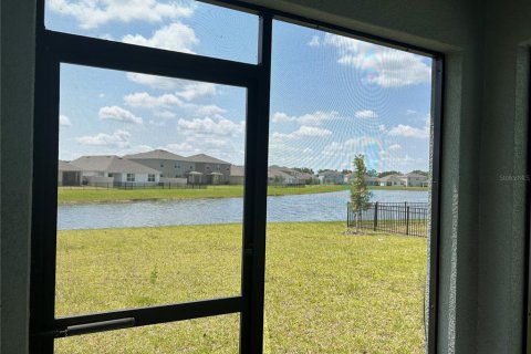 Villa ou maison à louer à Bradenton, Floride: 5 chambres, 242.01 m2 № 2213387 - photo 10
