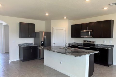 Villa ou maison à louer à Bradenton, Floride: 5 chambres, 242.01 m2 № 2213387 - photo 15