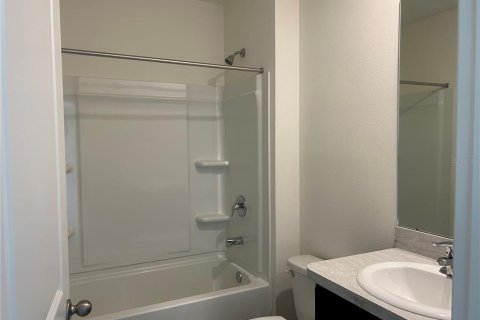 Villa ou maison à louer à Bradenton, Floride: 5 chambres, 242.01 m2 № 2213387 - photo 17