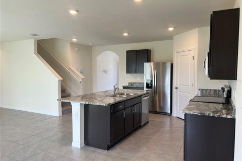 Villa ou maison à louer à Bradenton, Floride: 5 chambres, 242.01 m2 № 2213387 - photo 12