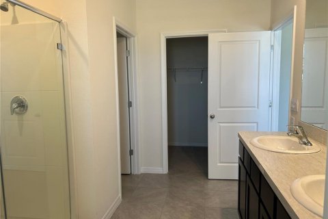 Villa ou maison à louer à Bradenton, Floride: 5 chambres, 242.01 m2 № 2213387 - photo 23