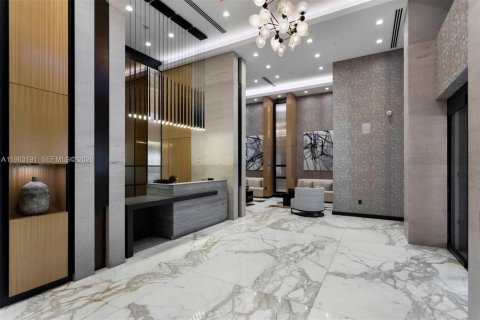 Condo in Aventura, Florida, 2 bedrooms  № 2081001 - photo 2