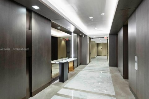 Condo in Aventura, Florida, 2 bedrooms  № 2081001 - photo 4