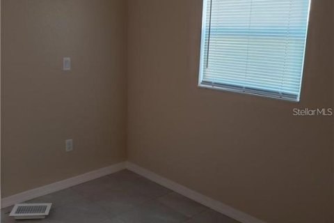 Propiedad comercial en venta en DeLand, Florida, 336.21 m2 № 1107537 - foto 23