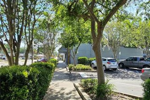 Propiedad comercial en venta en DeLand, Florida, 336.21 m2 № 1107537 - foto 5