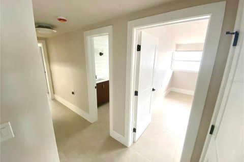 Villa ou maison à louer à Treasure Island, Floride: 3 chambres, 201.78 m2 № 2377759 - photo 25