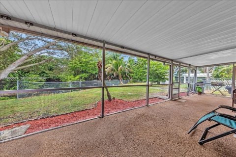 Casa en venta en Davie, Florida, 3 dormitorios, 183.2 m2 № 2056552 - foto 26