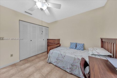 Casa en venta en Davie, Florida, 3 dormitorios, 183.2 m2 № 2056552 - foto 21