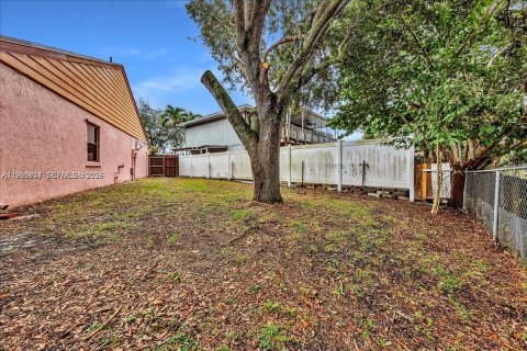 Casa en venta en Davie, Florida, 3 dormitorios, 183.2 m2 № 2056552 - foto 29