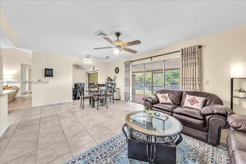 Casa en venta en Davie, Florida, 3 dormitorios, 183.2 m2 № 2056552 - foto 10